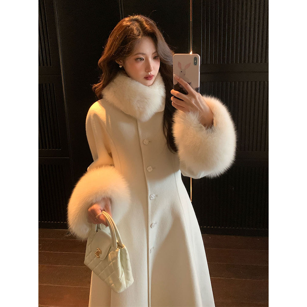 心动的信号 法式赫本风大衣长款高级感贵气毛领外套2025冬季新款