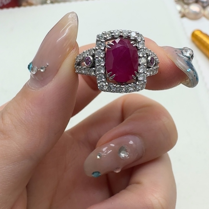 红宝石戒指未镶嵌