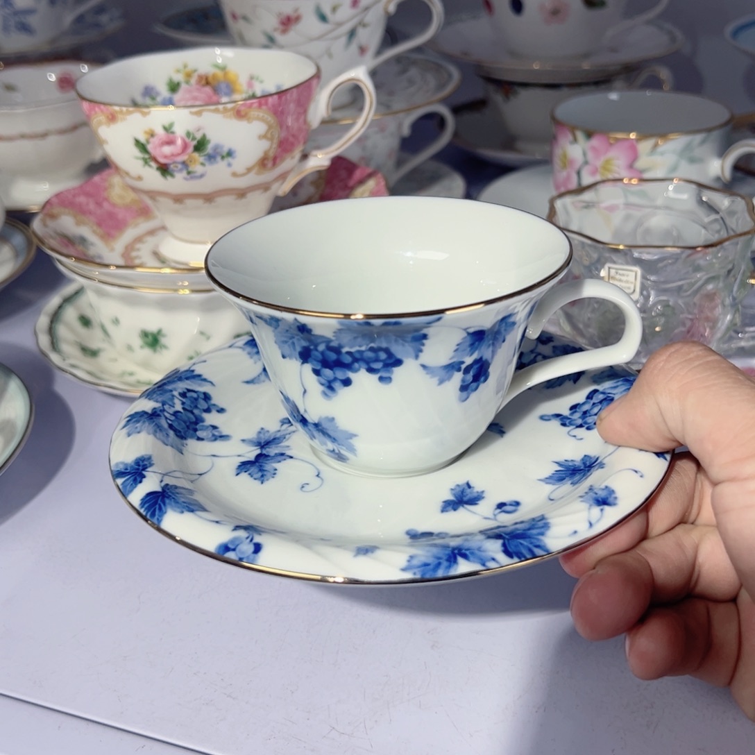 瓷片哈哈哈我也想你啊哈哈我也