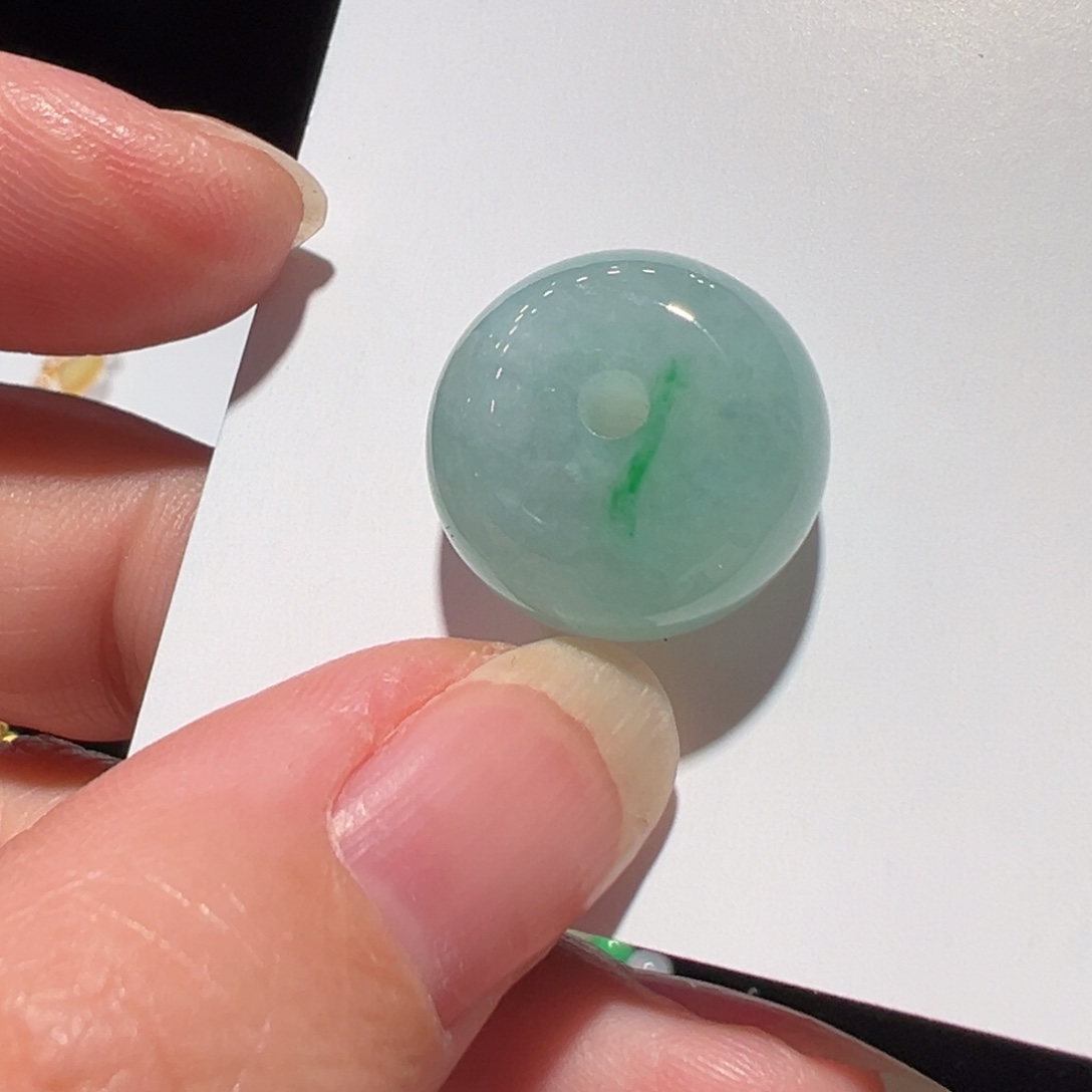 翡翠未镶嵌颈饰吊坠