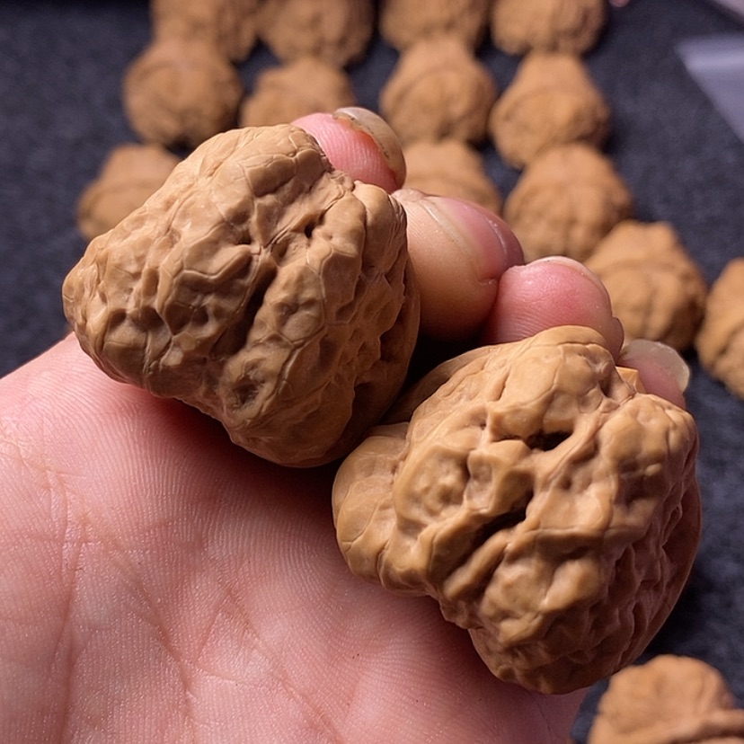 【闪购商品】文玩核桃吊坠38蛤蟆头