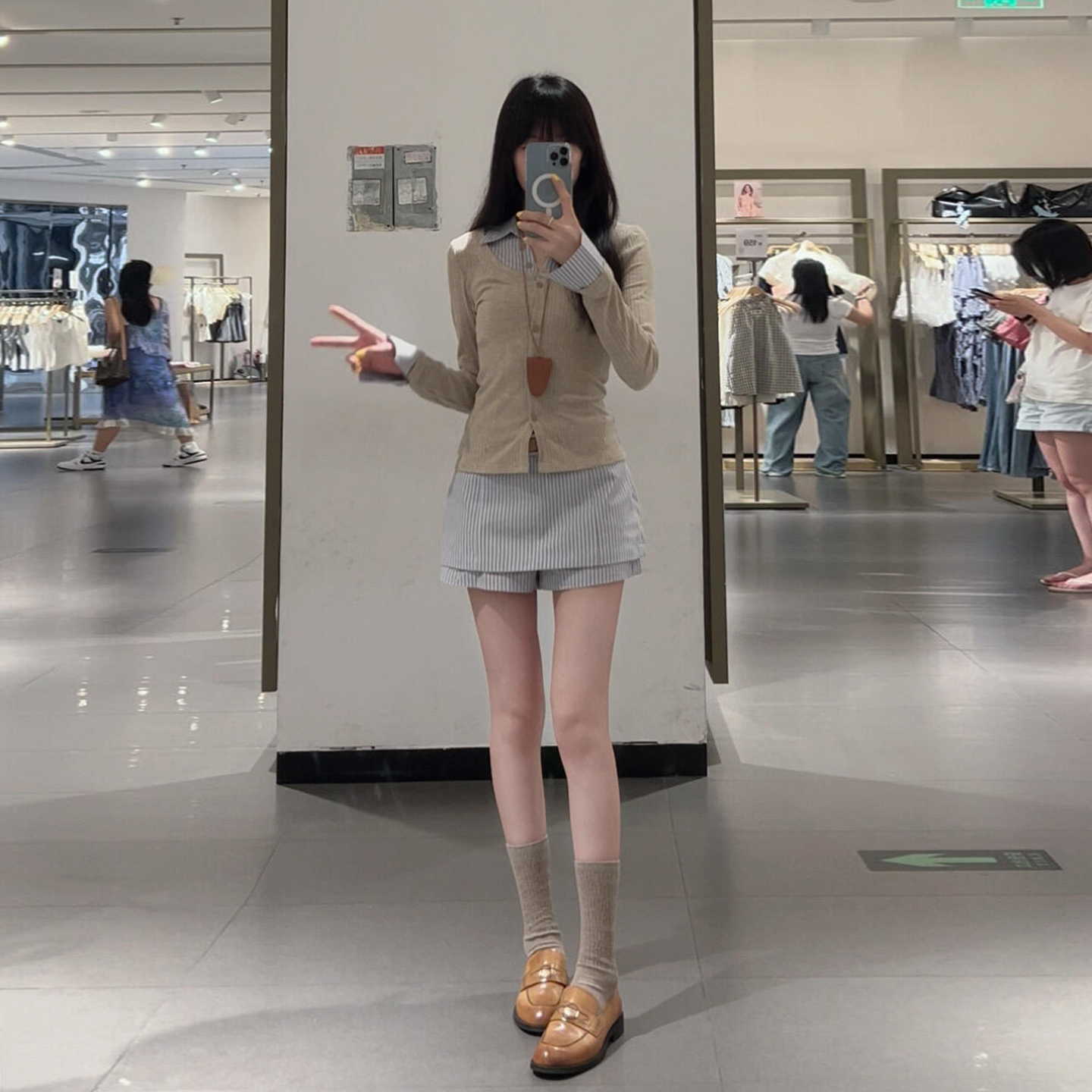 早秋miu系学院风一整套连衣裙子2025新款假两件上衣搭配半裙7167