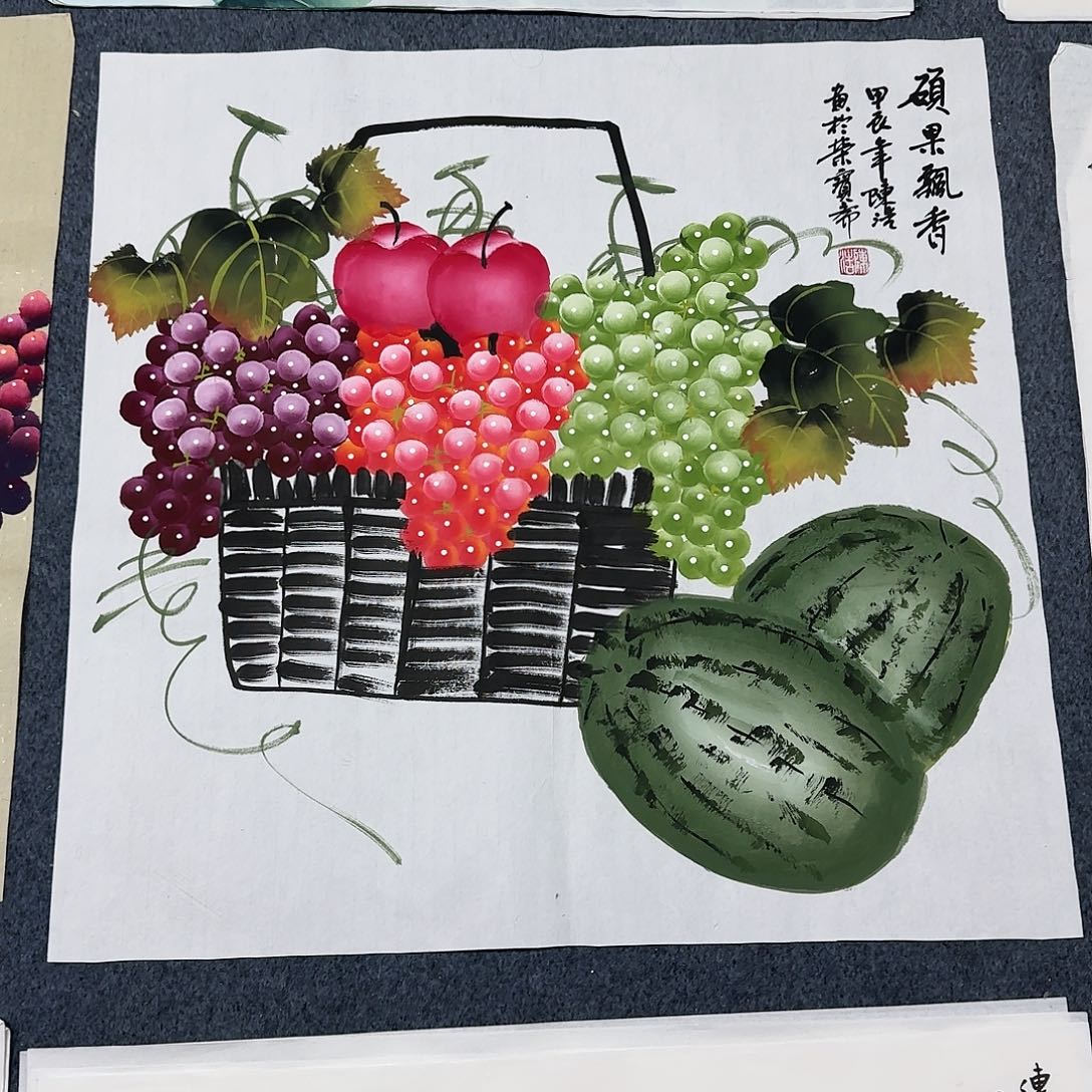 国画尺寸70X70手绘作品 