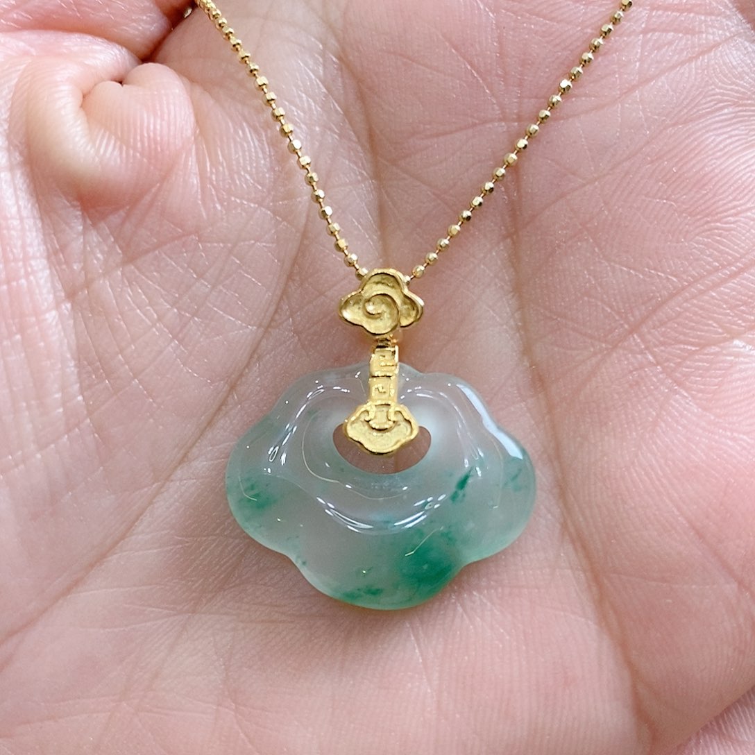 石英质玉吊坠(赠链)银S925镶嵌