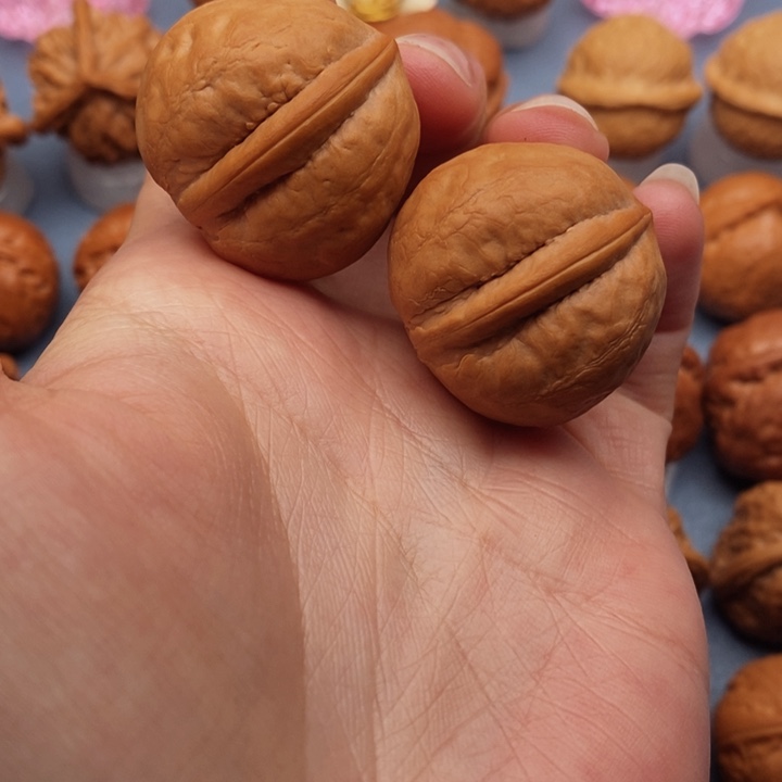 文玩核桃把件小海豚