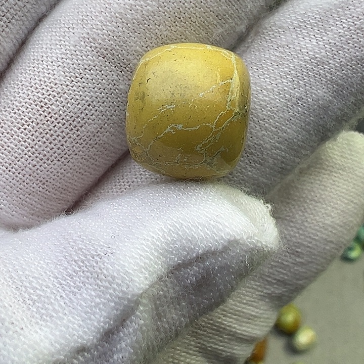 南红玛瑙未镶嵌珠宝奇石