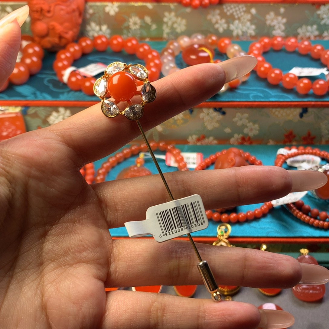 南红玛瑙合金胸针