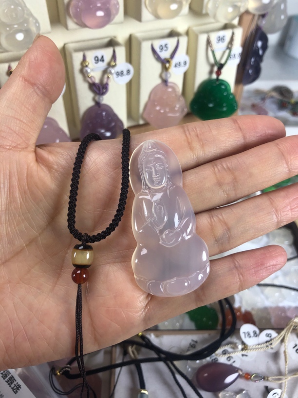 天然玛瑙玉髓观音吊坠