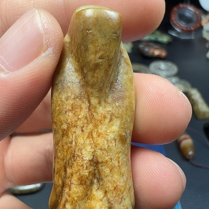 小***跑和田玉（糖玉）未镶嵌颈饰