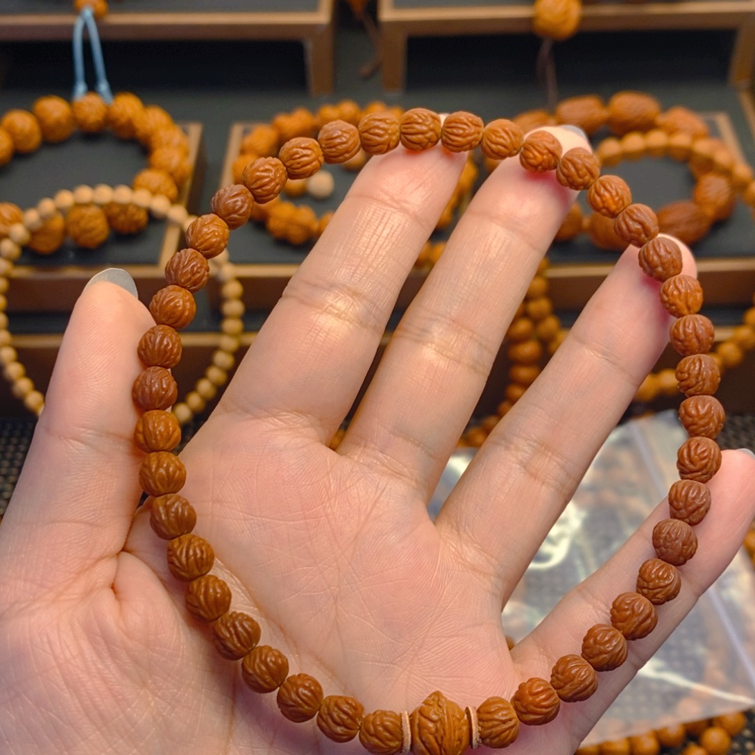 ****生吊坠桃核秦岭森林065