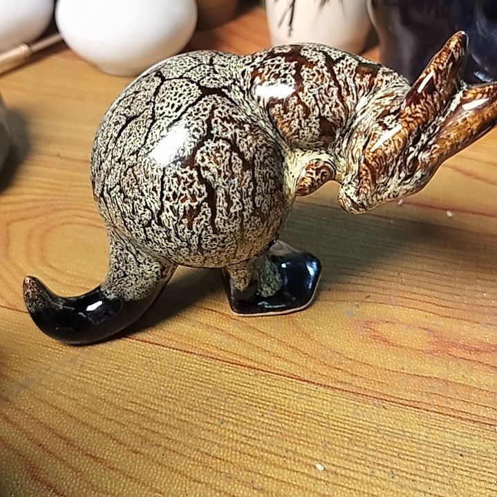 盘瓷片陶瓷杯盘壶碗都有