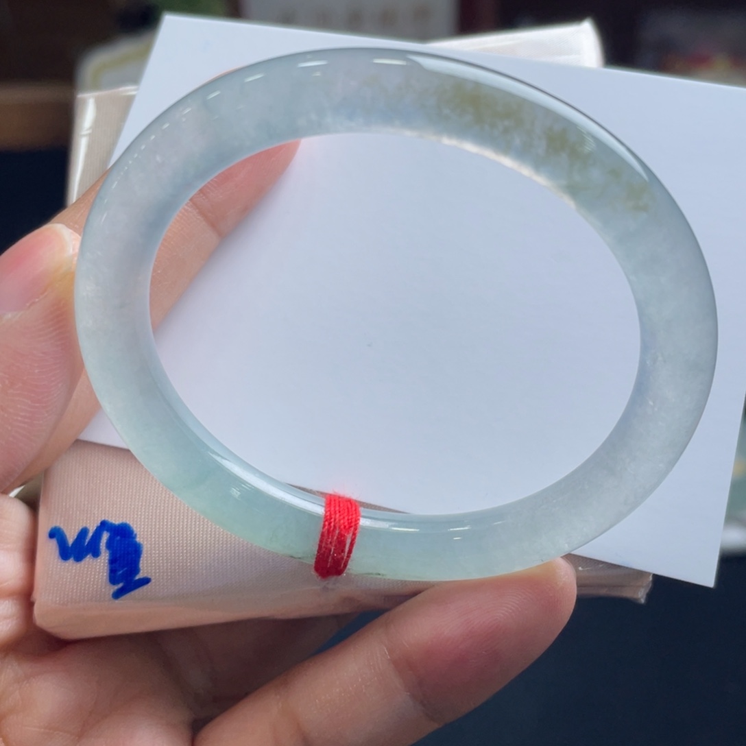 翡翠未镶嵌手镯53贵妃，冰透手