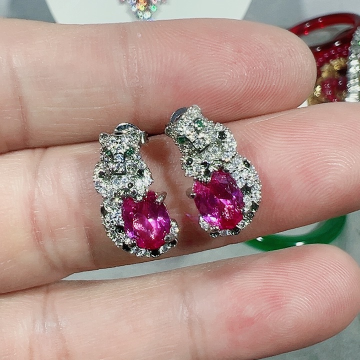 红宝石颈饰未镶嵌