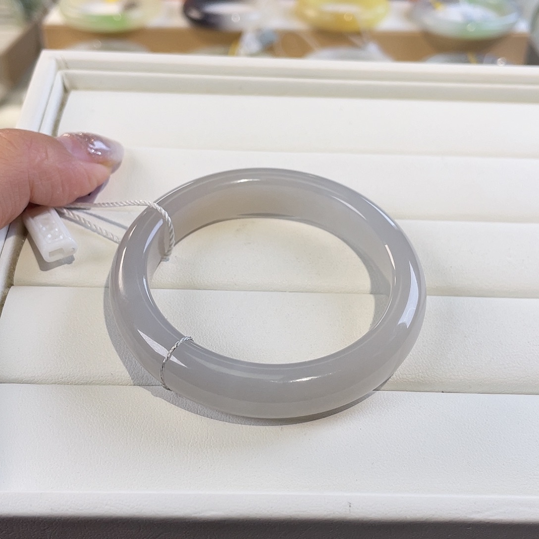 和田玉未镶嵌手镯浅紫老料仙气飘飘