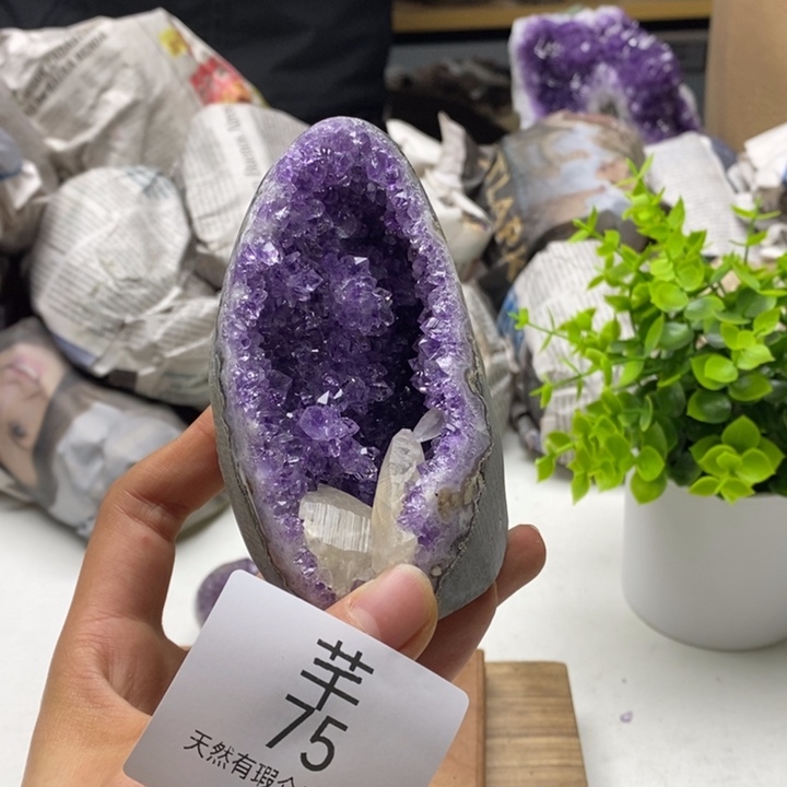 未镶嵌珠宝半成品水晶