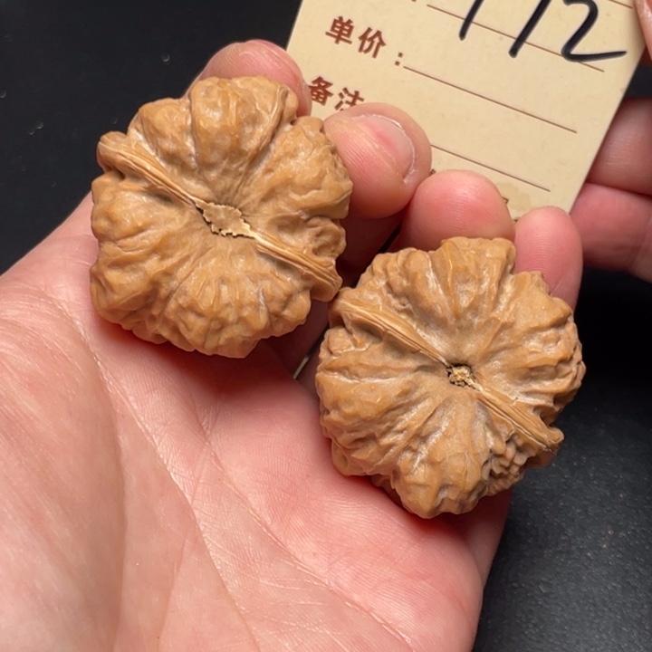 文玩核桃把件蛙蛙39尺白茬172