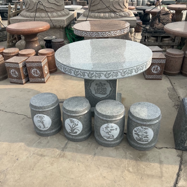 定制户外花岗岩芝麻灰石桌石凳庭院家用天然大理石桌