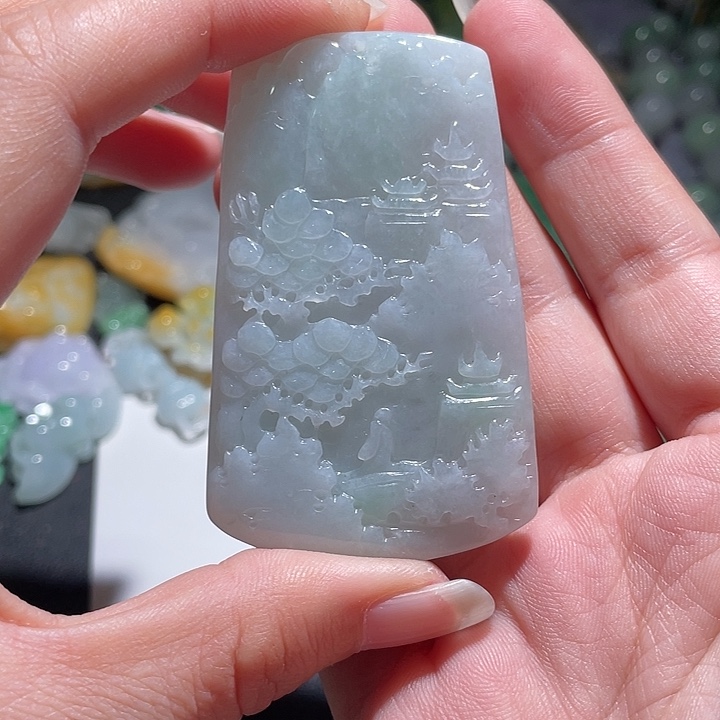 颈饰未镶嵌翡翠天