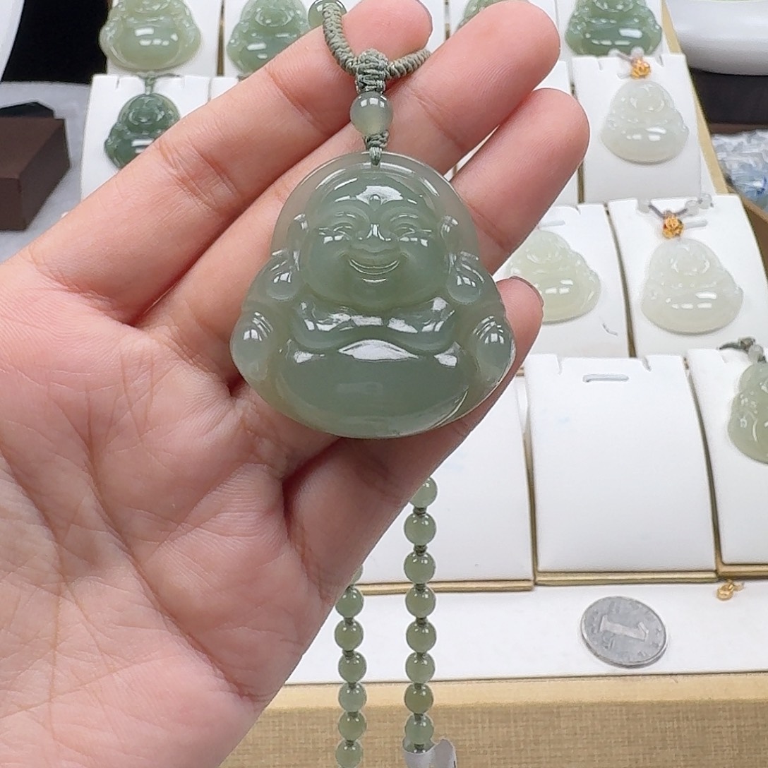 大***）和田玉未镶嵌颈饰