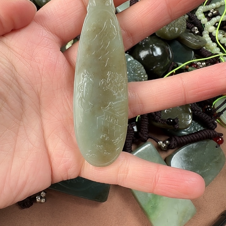 和田玉颈饰未镶嵌