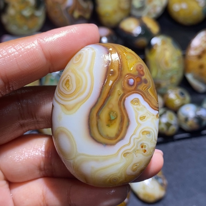 玛瑙/玉髓未镶嵌珠宝半成品113