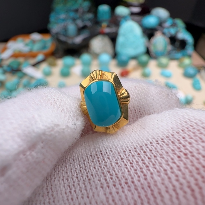 绿松石18K金镶嵌配饰