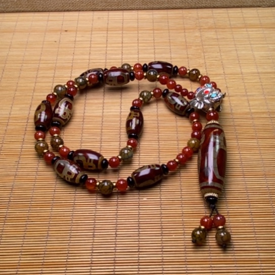 玛瑙/玉髓颈饰未镶嵌