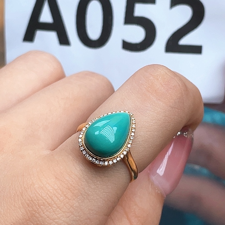 绿松石珠宝奇石18K金镶嵌