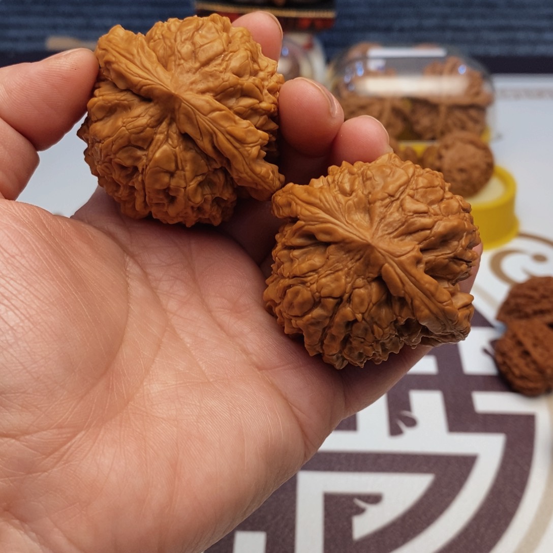 文玩核桃吊坠龙鼎54尺全品