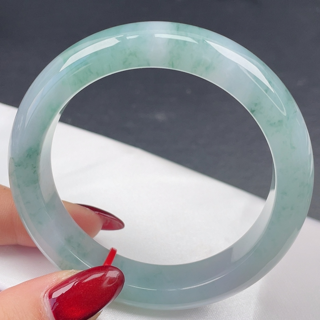 翡翠未镶嵌手镯56圈口