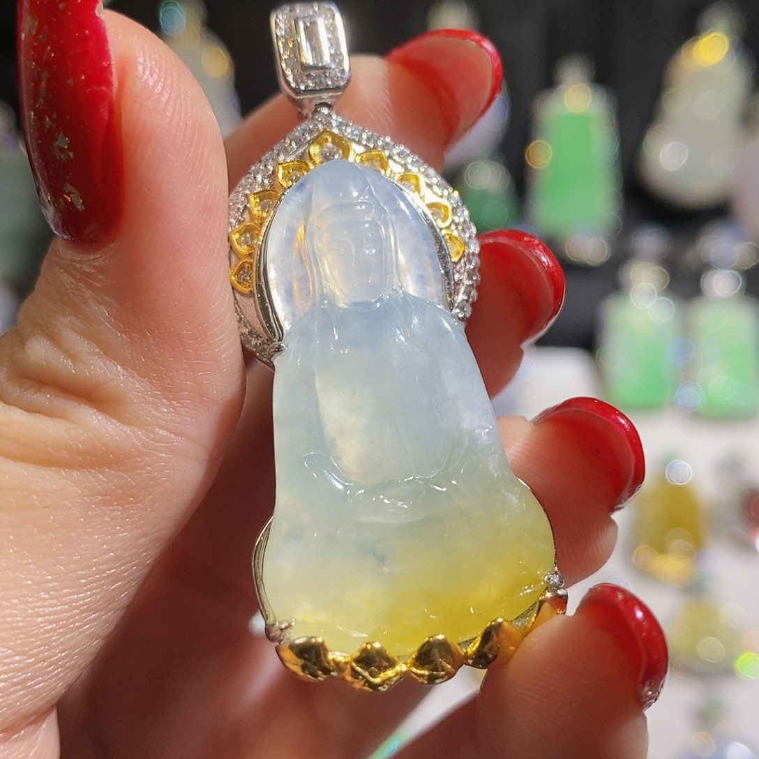 翡翠颈饰银S925镶嵌天然翡翠