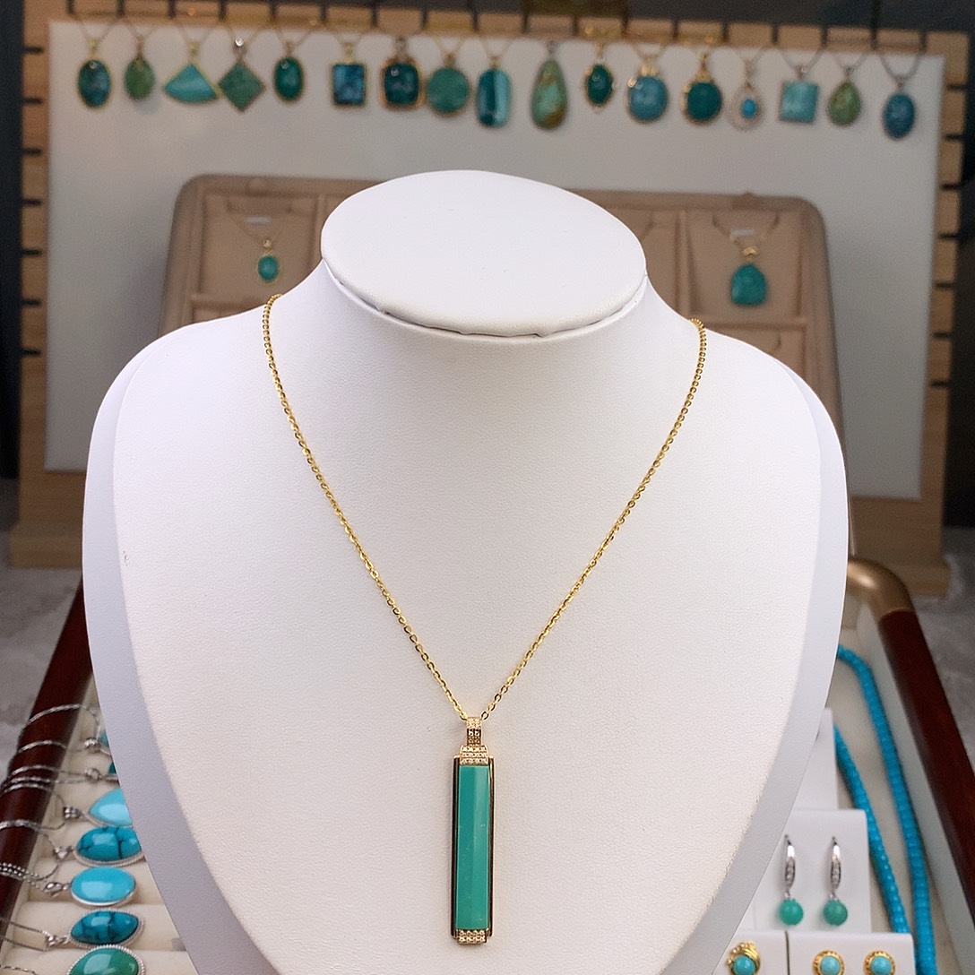 绿松石18K金镶嵌吊坠(不含链)