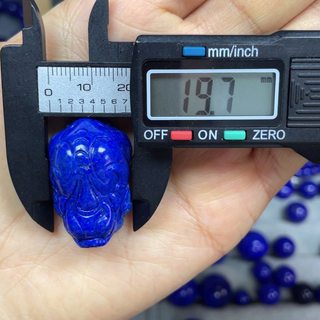 青金石正身貔貅配饰未镶嵌