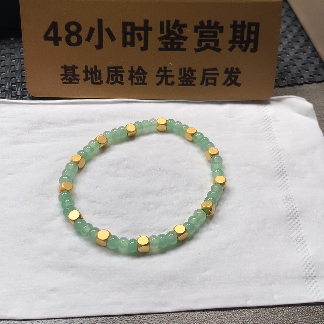 颈饰未镶嵌翡翠卡4