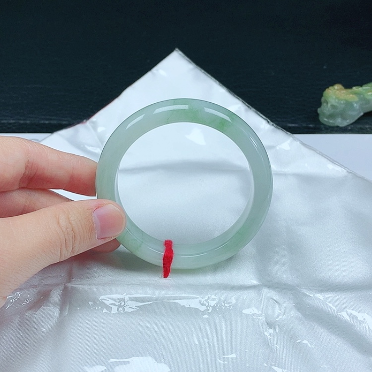 【闪购商品】翡翠手镯未镶嵌天然翡翠手镯