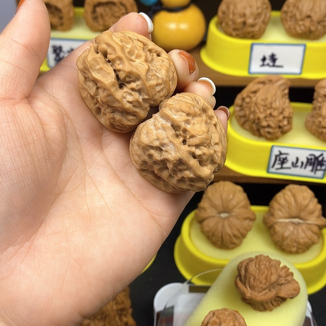 核桃蛤蟆头 文玩/木作/... 文玩把件