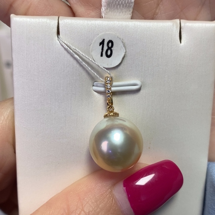 海水珍珠吊坠(不含链)18K金镶嵌