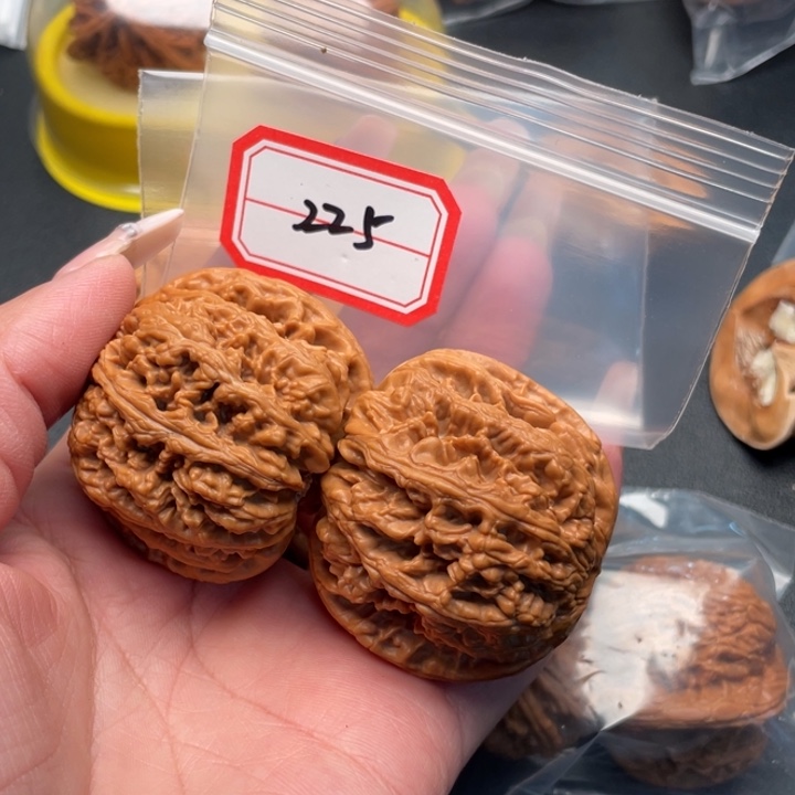 武***成文玩核桃把件大粗筋