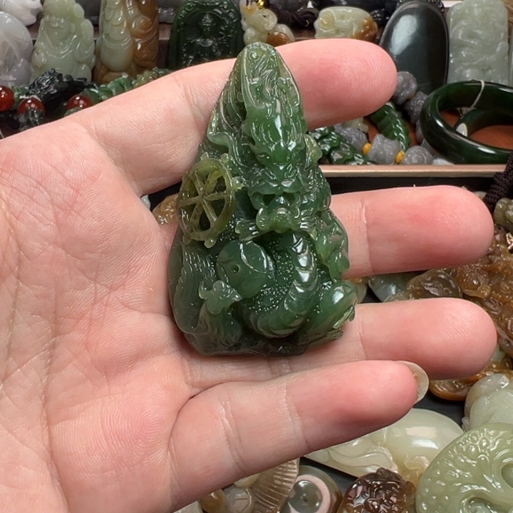 颈饰未镶嵌和田玉