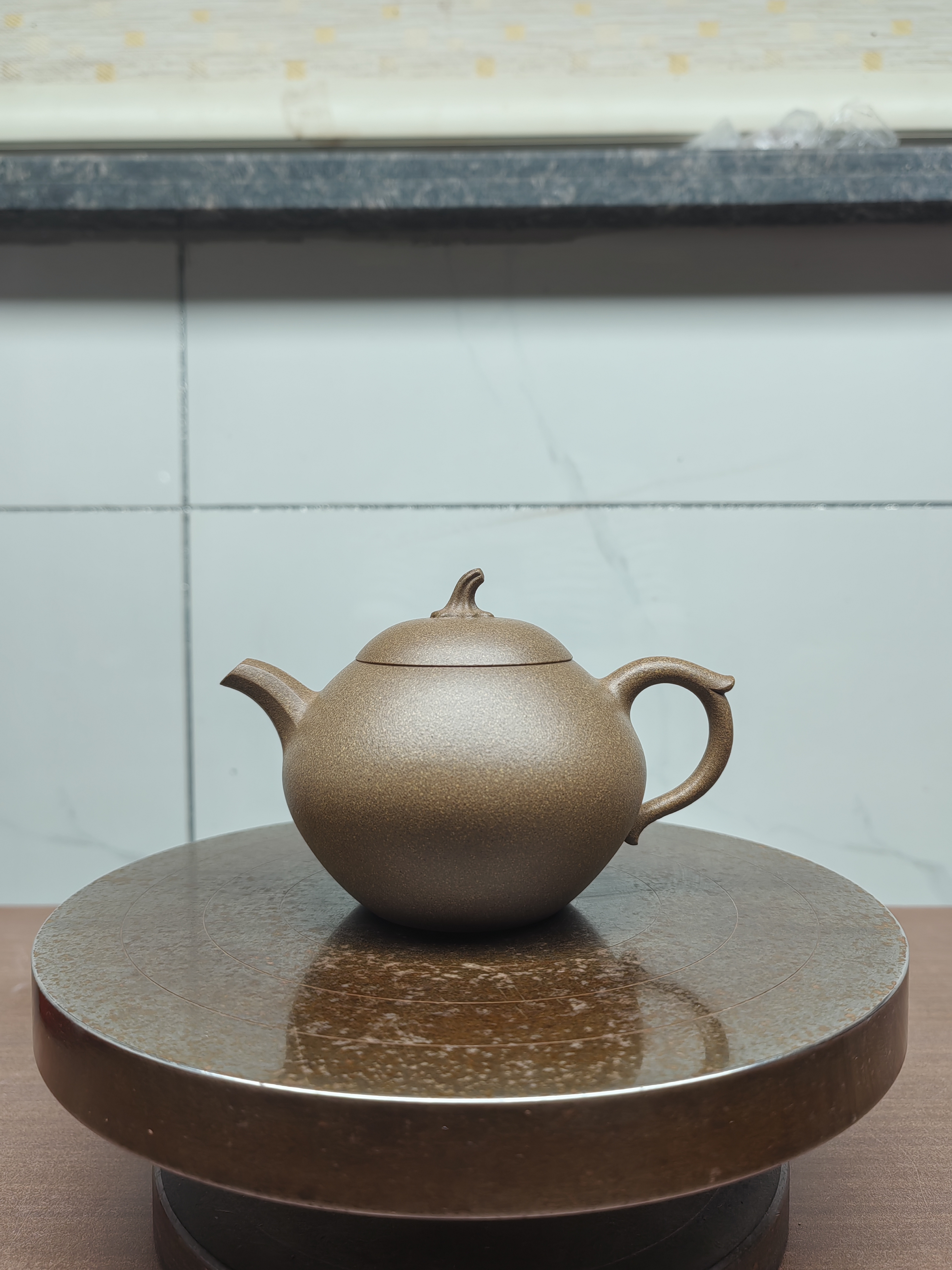 甜瓜壶，150㏄左右，原矿黄段泥60目精工半手助理工艺美术师精心制作