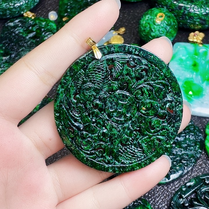 翡翠银S925镶嵌颈饰多样性