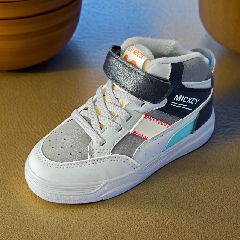 迪舒适休闲加绒板鞋8810