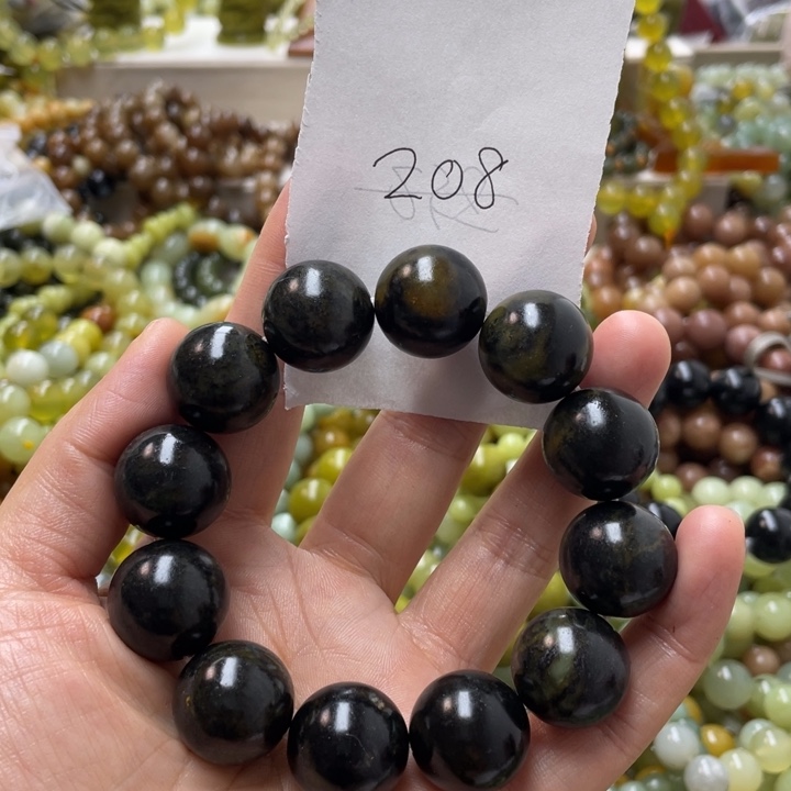 未镶嵌蛇纹石玉手链难**涂