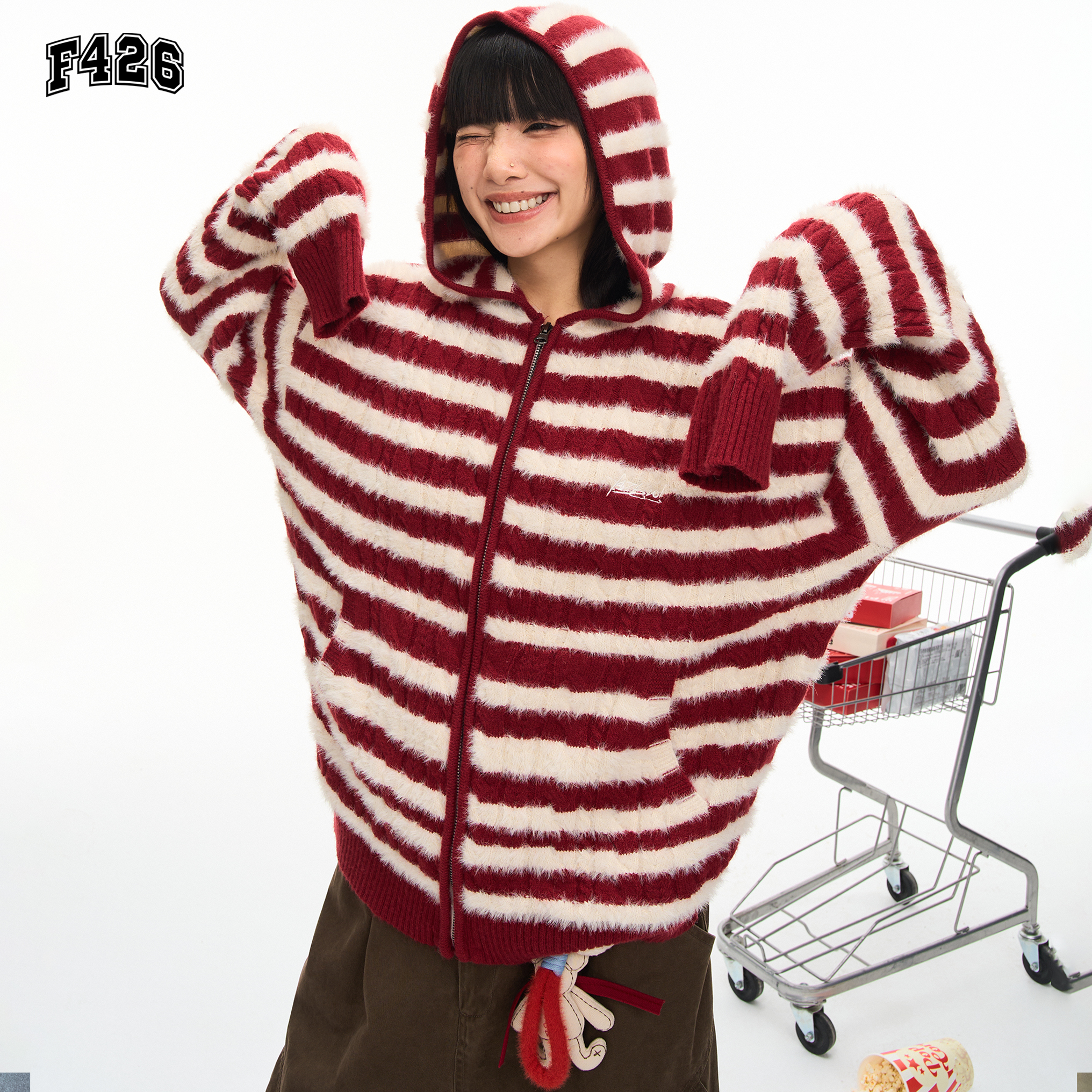F426「雪落圣诞」潮牌秋冬休闲连帽撞色条纹保暖红色毛衣开衫7028