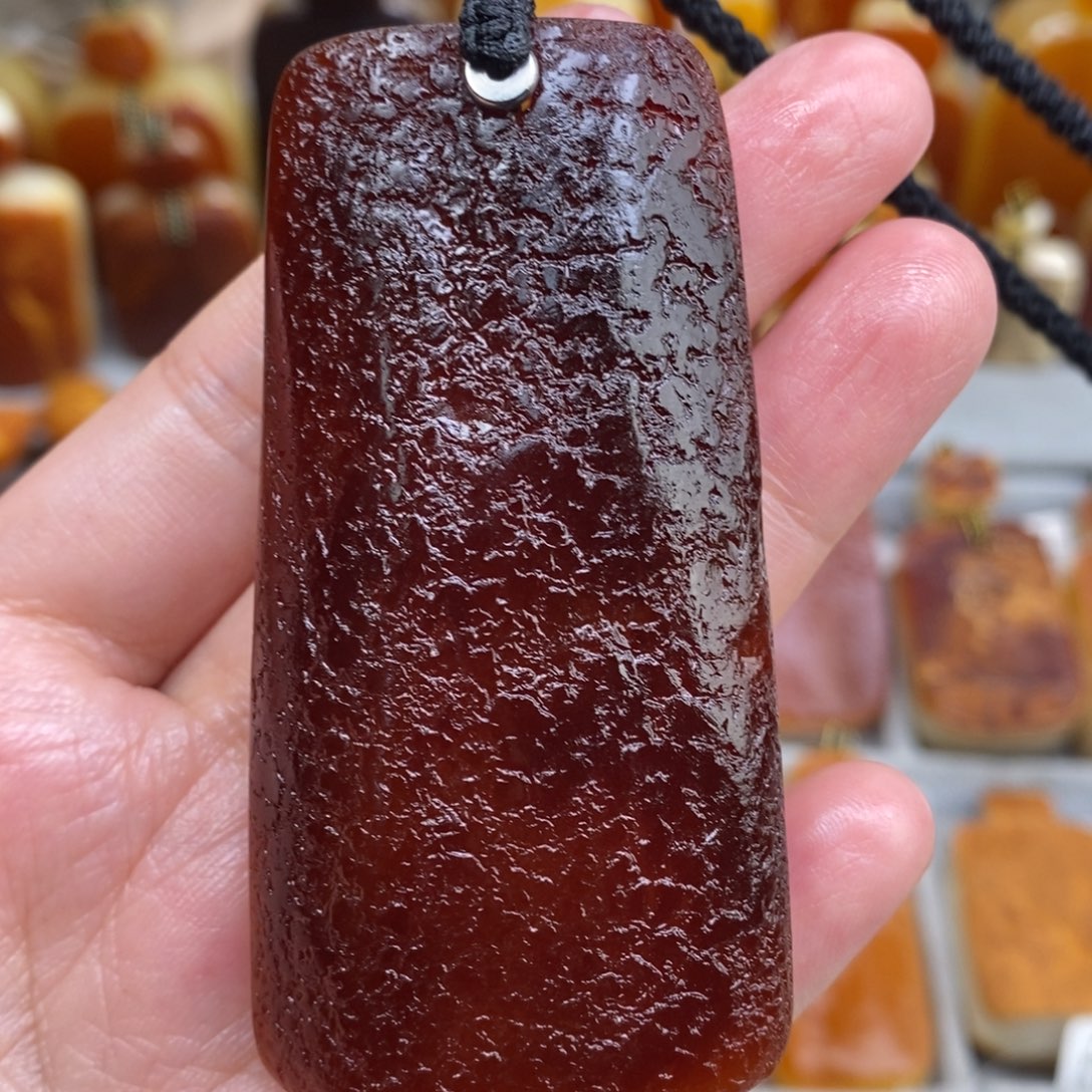 蜜蜡未镶嵌珠宝奇石