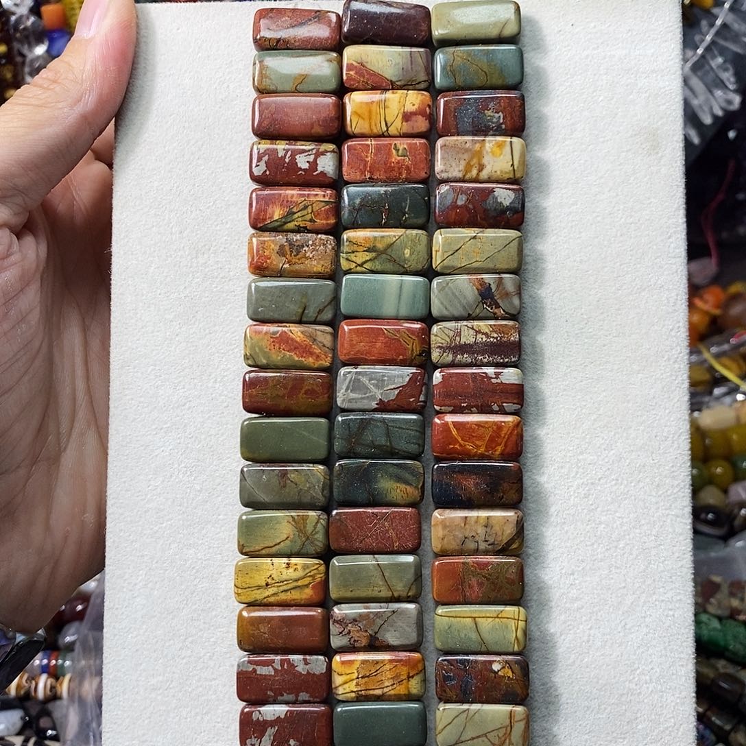 石英质玉未镶嵌，天然毕加索手牌20mm，