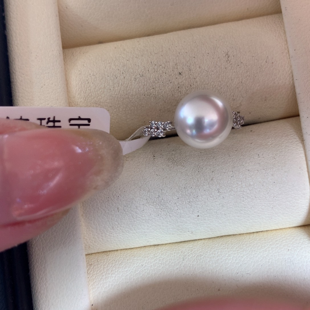 18K金镶嵌海水珍珠戒指
