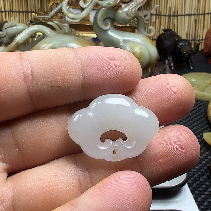 强***。未镶嵌手链和田玉（糖玉）