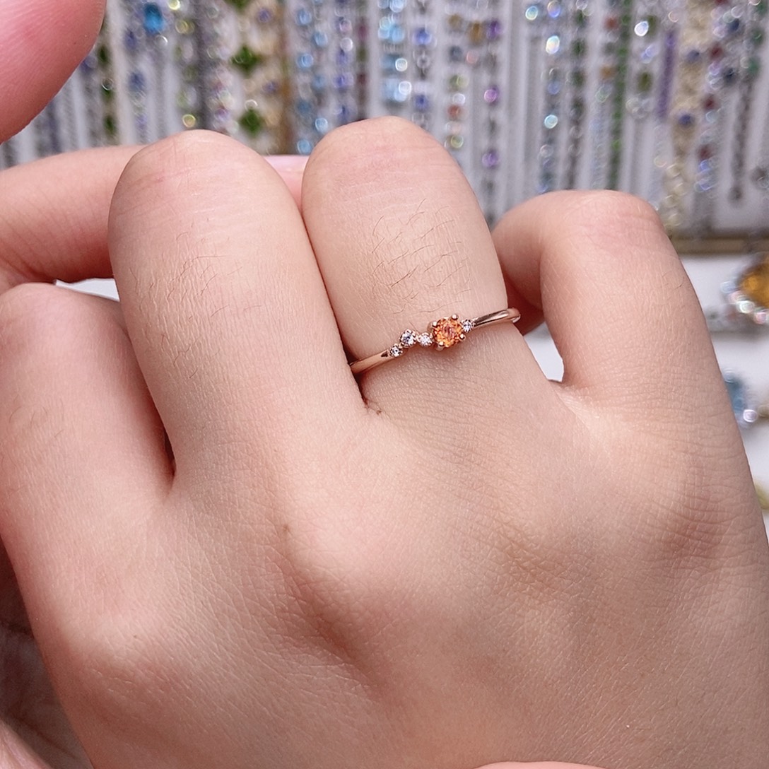 银S925镶嵌石榴石戒指