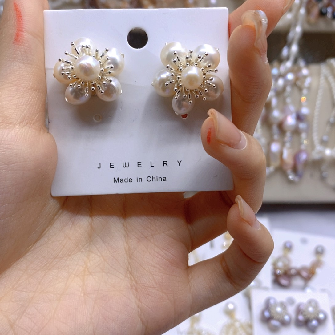 淡水珍珠耳饰未镶嵌